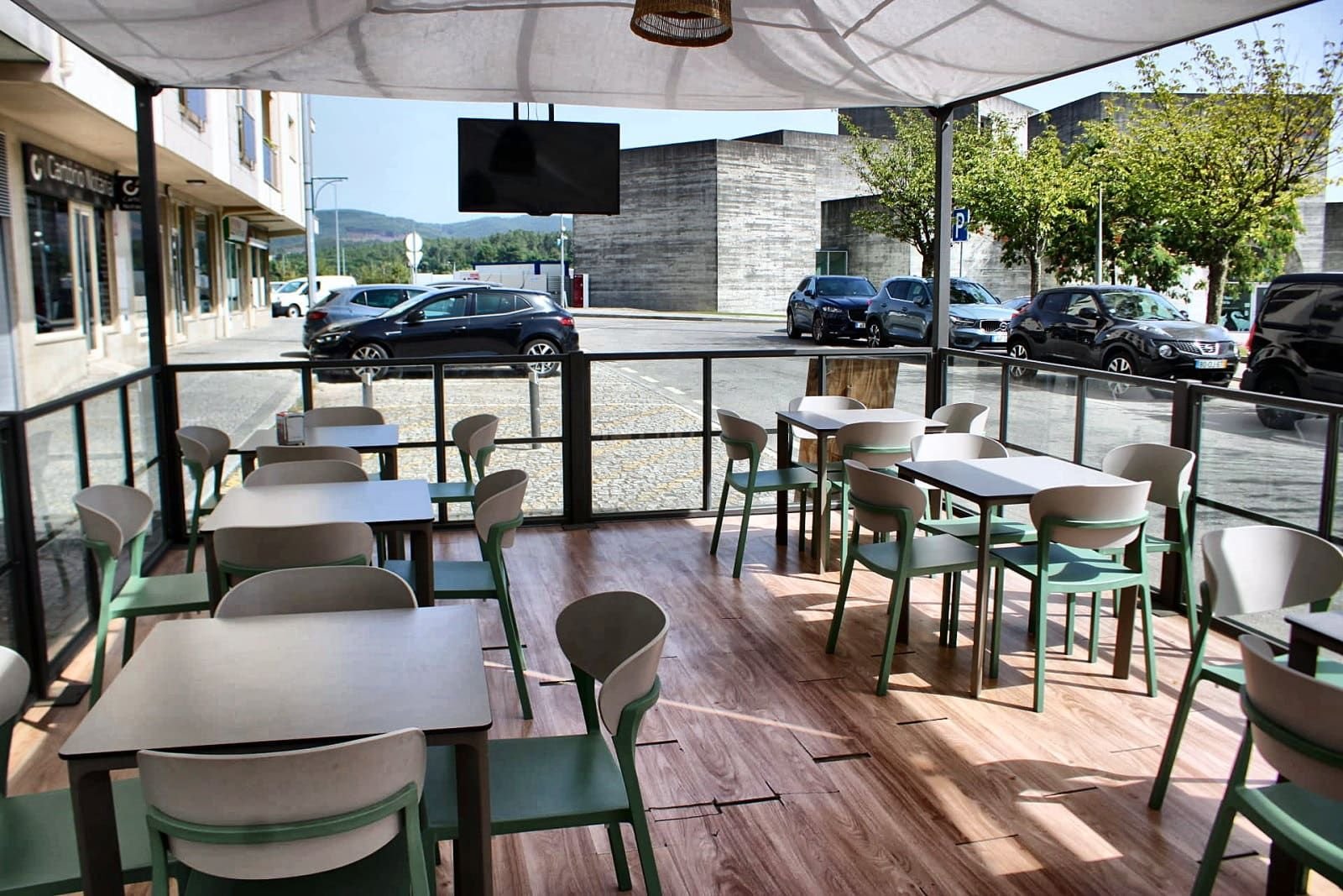 Esplanada do Natura Caffé em Lousada