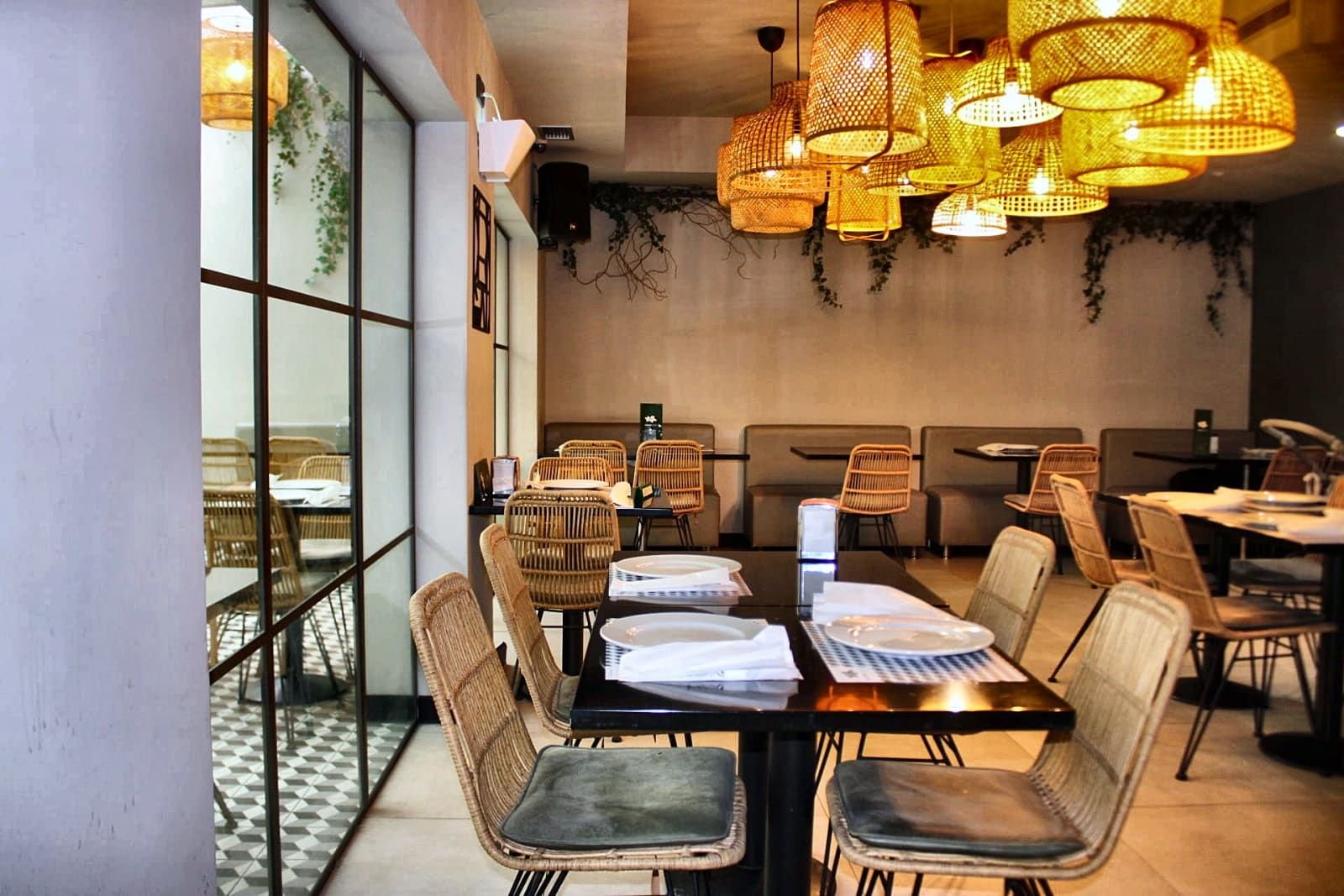 Zona de jantar do Natura Caffé em Lousada